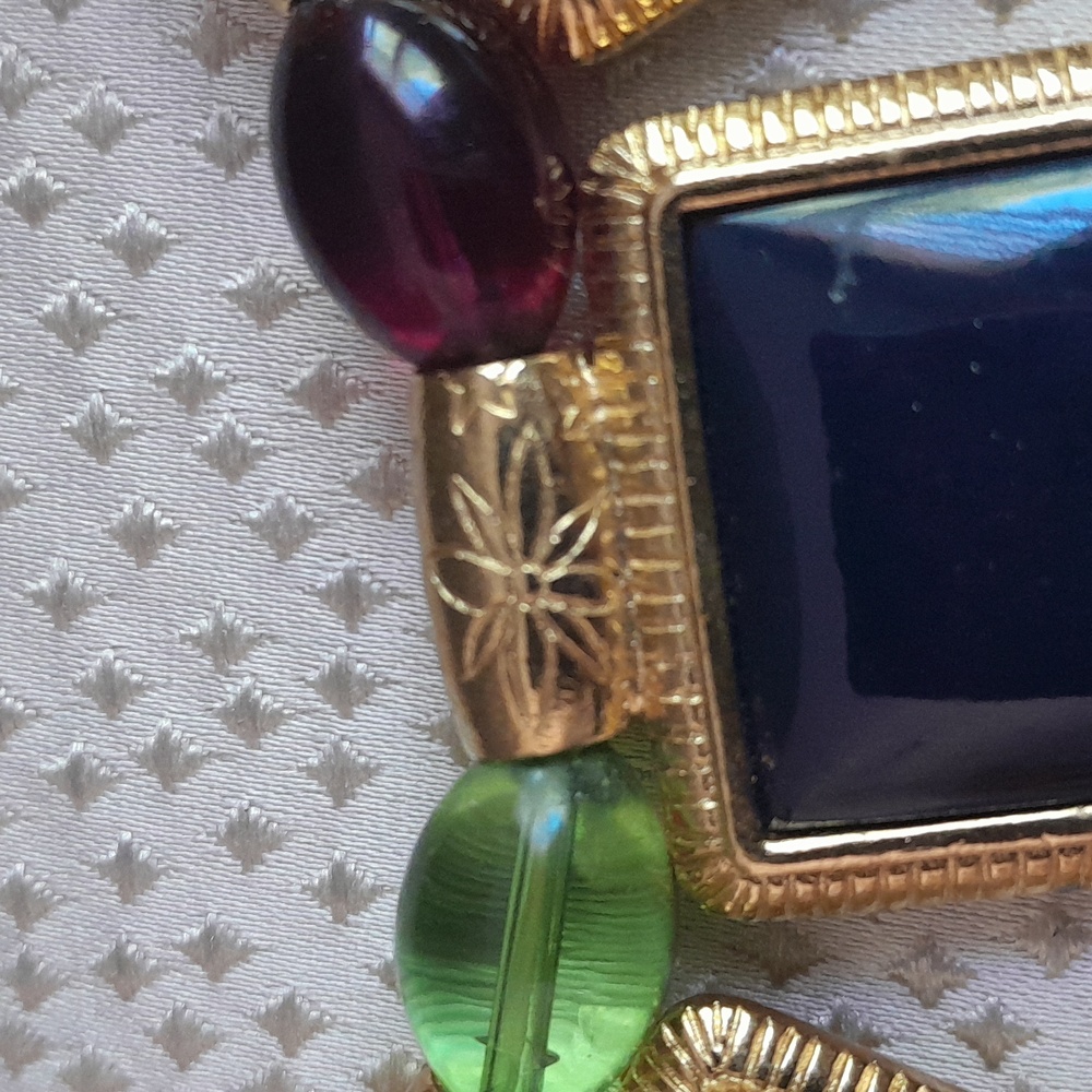 Necklace - Picture 5 of 7